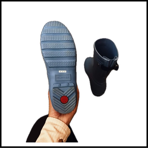 Women’s size 6 Hunter boots short. Like new, worn once. Comes without box. - Picture 2 of 4